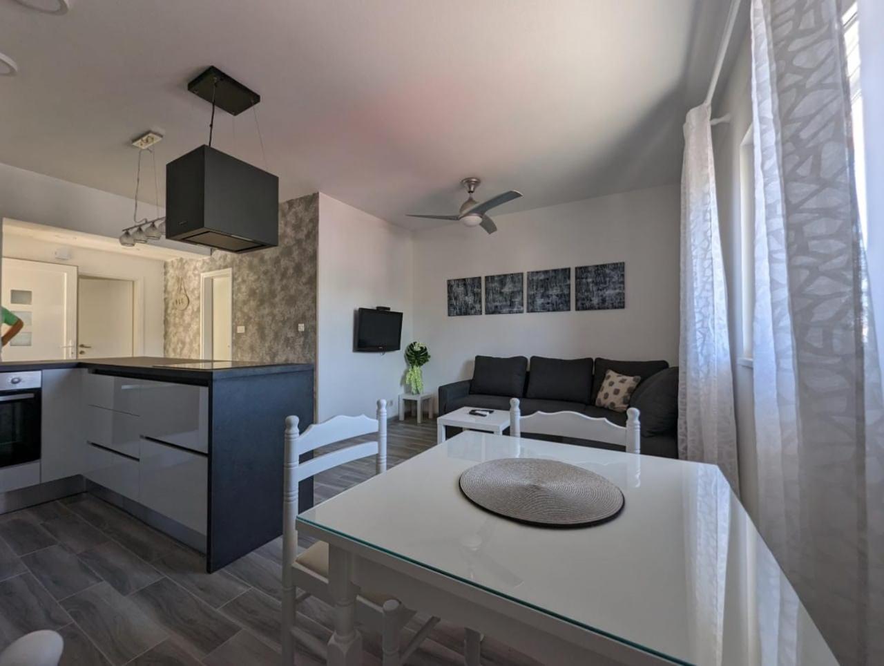 Apartman Bonaca Διαμέρισμα Σίμπενικ Εξωτερικό φωτογραφία